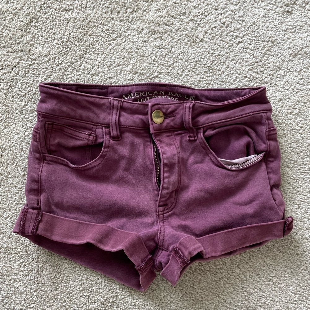 American Eagle Short Burgundy Good Condition